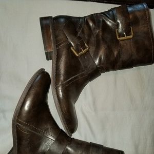 Boots - Mid calf